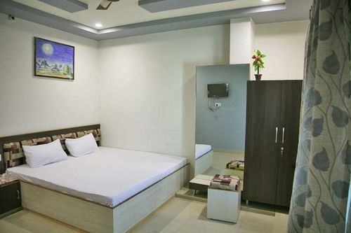 Oyo 2061 Hotel New Holiday Inn Ajmer Dış mekan fotoğraf