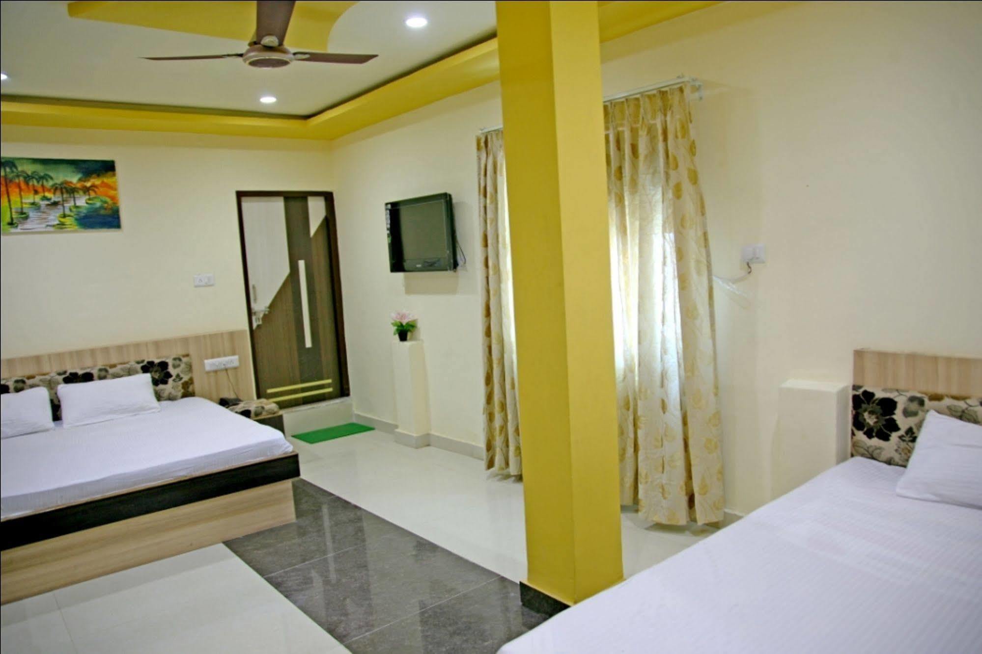 Oyo 2061 Hotel New Holiday Inn Ajmer Dış mekan fotoğraf